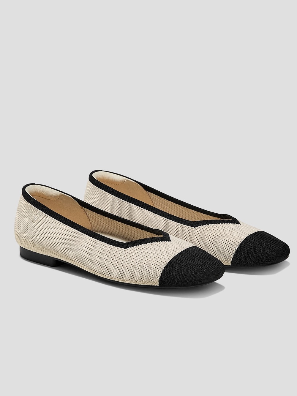 Vivaia Square-Toe V-Cut Flats (Margot 2.0) 7.5 cream and black